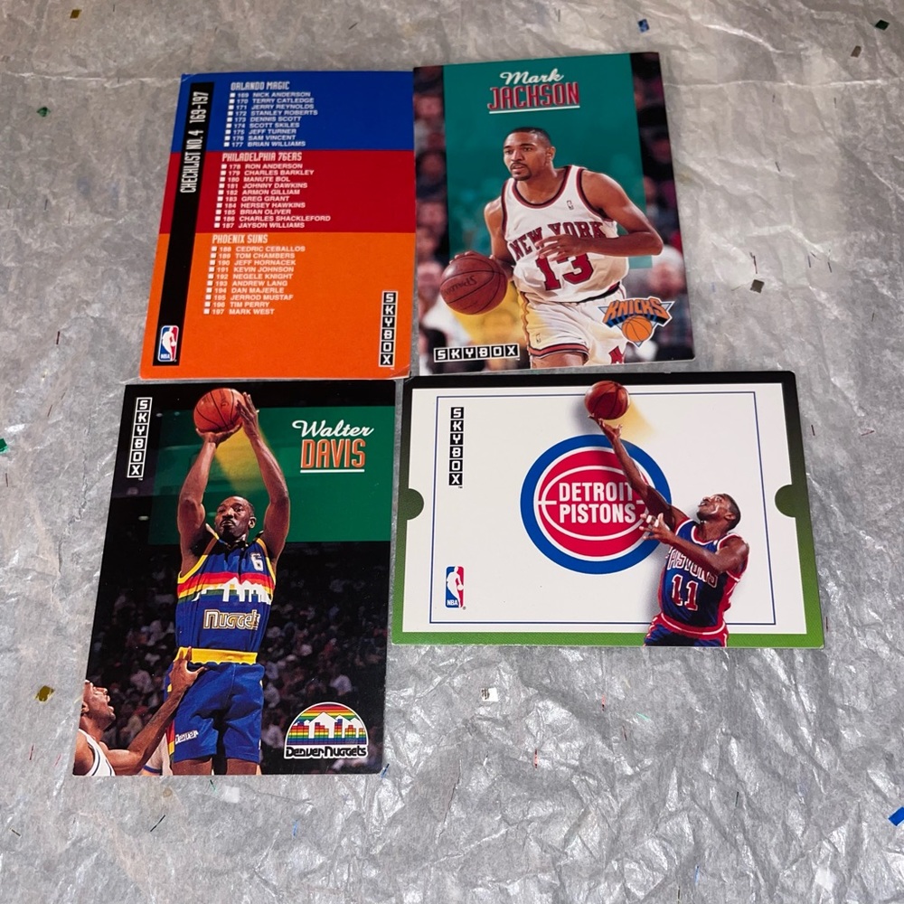 💥SKYBOX ASSORTED BASKETBALL 🏀CARDS☀️